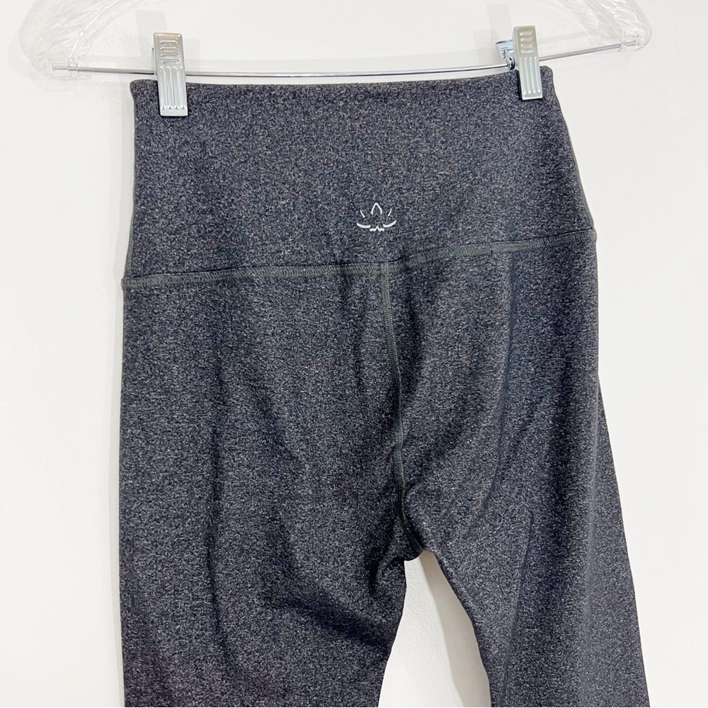 Beyond Yoga Supplex Double Up High Waist MIDI Leggings Size Medium - Picture 7 of 10